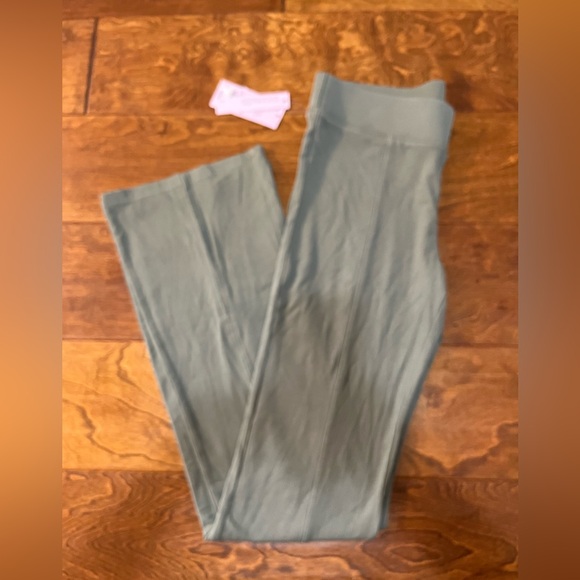 Wild Fable Greenish-Gray High rise Flare Pants - Picture 3 of 5